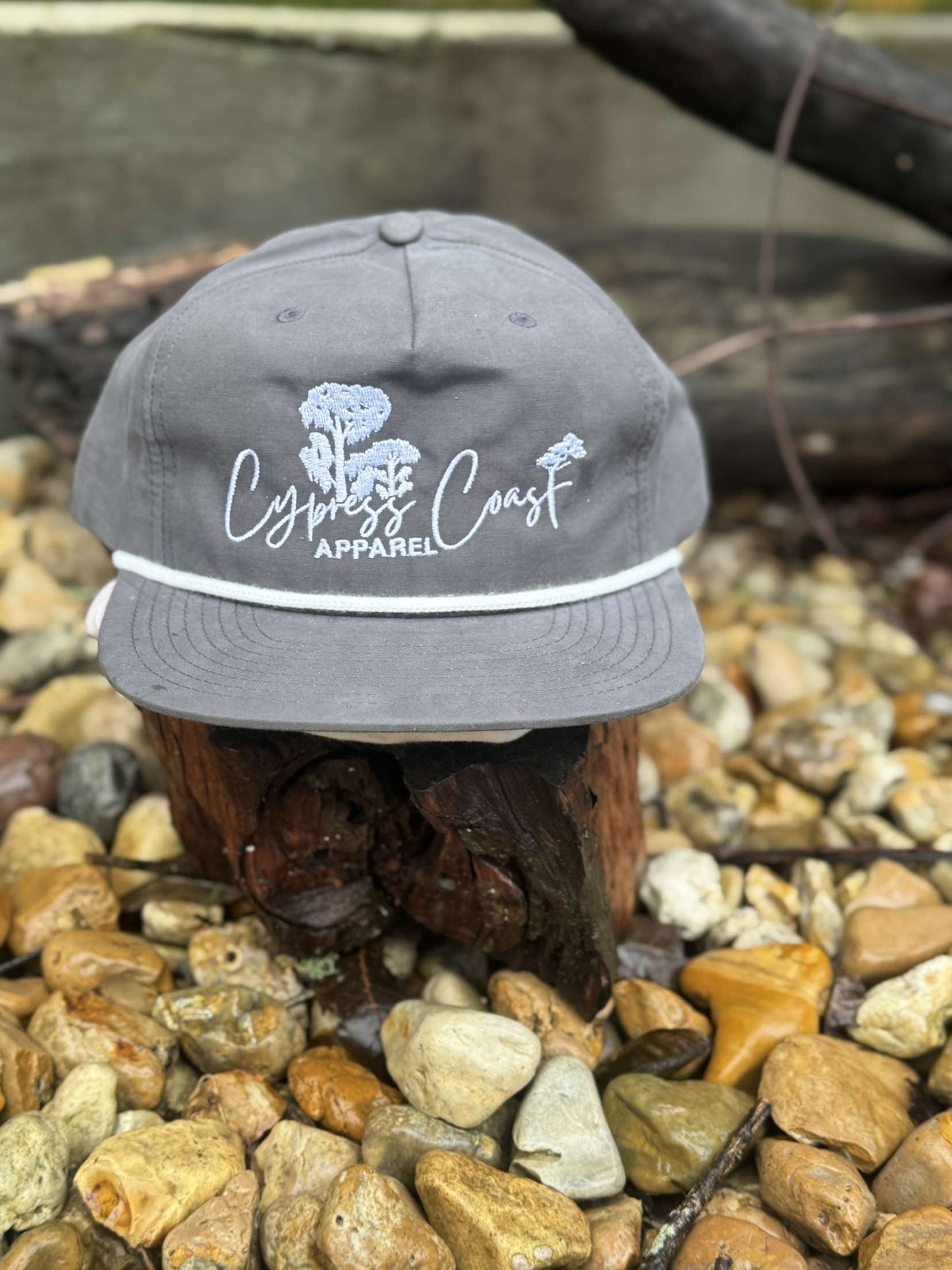 Grey/white rope hat
